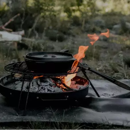 Tapis De Protection De Sol Cow Boy 90 X 90cm - BAREBONES 2 Tapis De Protection De Sol Cow Boy 90 X 90cm - BAREBONES – Image 2